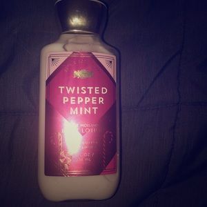 Bath & Body Works: Twisted Peppermint.